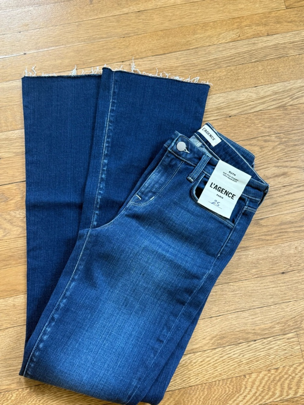 L'Agence Ruth High Rise Straight Frayed Bottom in Arco NWT Size 25
